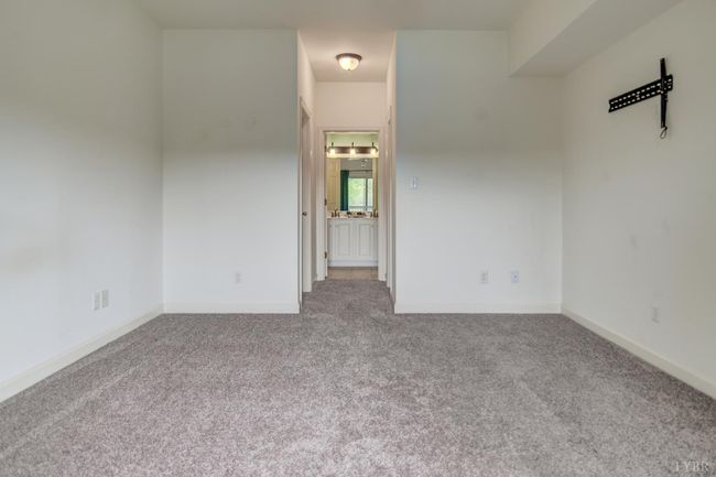 UNIT-5 - 1103 Mariners Way, Condo with 2 bedrooms, 2 bathrooms and null parking in Huddleston VA | Image 26
