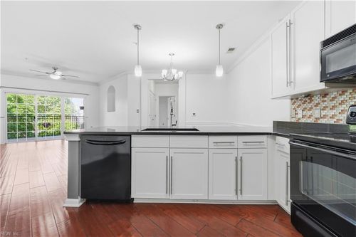 214-1400 Granby St, Norfolk, VA, 23510-2666 | Card Image