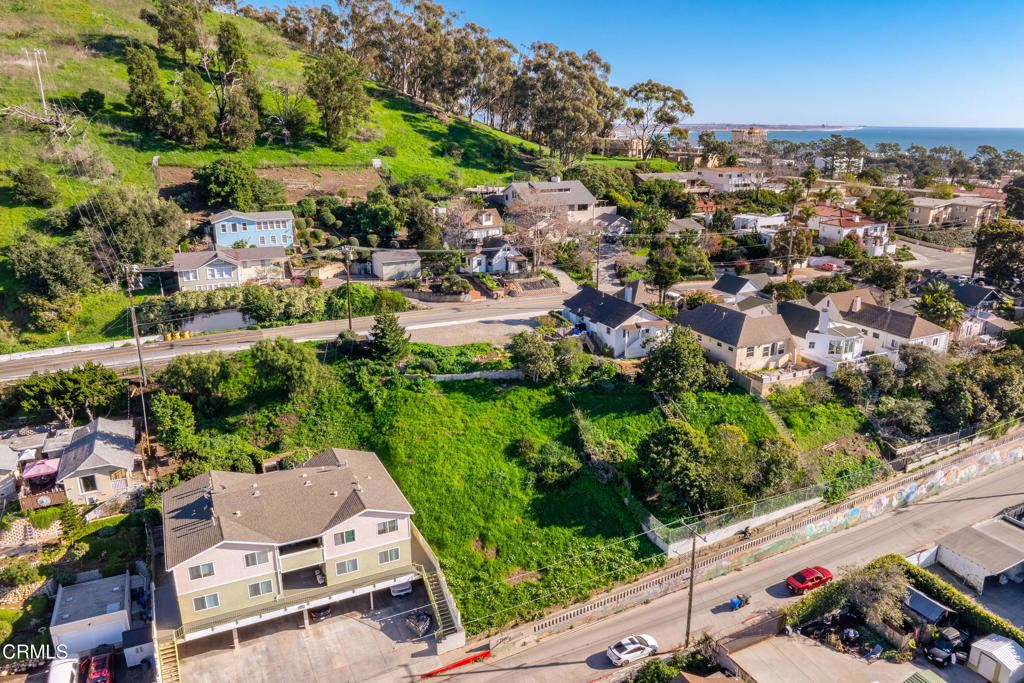Land in Ventura 3