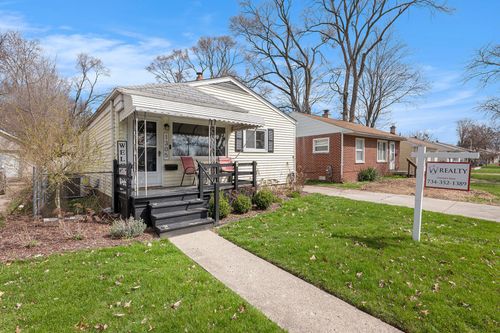 1305 E Meyers Ave, Hazel Park, MI, 48030-2180 | Card Image