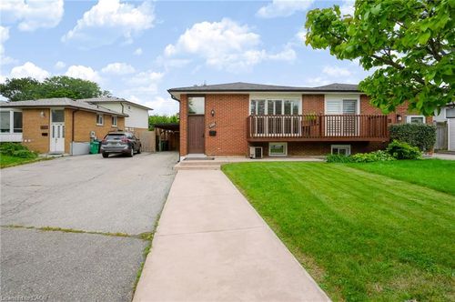 2155 Stir Cres, Mississauga, ON, L4Y3V2 | Card Image