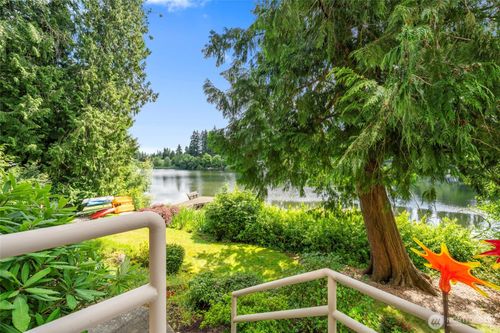 b101-19528 Echo Lake Pl N, Shoreline, WA, 98133-3631 | Card Image