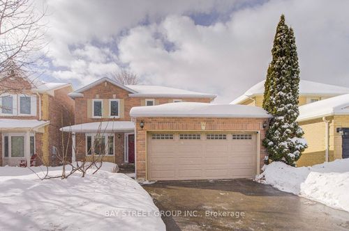 60 Noake Cres, Ajax, ON, L1T3L5 | Card Image