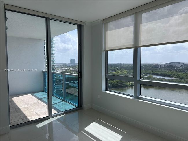 APT-1706N - 2641 N Flamingo Rd, Condo with 2 bedrooms, 2 bathrooms and null parking in Plantation FL | Image 10