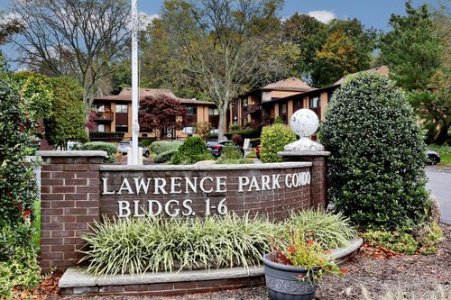 2-6 W Lawrence Park Drive, Orangetown, NY, 10968 | Card Image