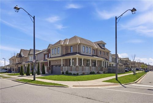 57 Thompson Rd, Caledonia, ON, N3W0B7 | Card Image