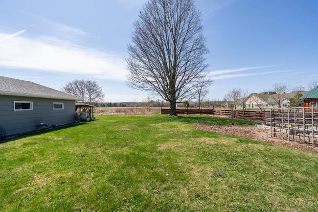 Pleasant open vistas to the south | Image 39