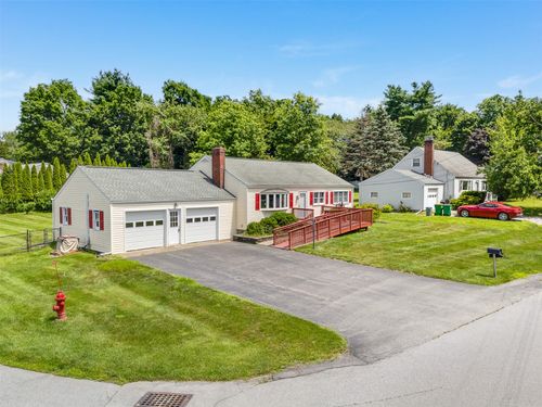 14 Mainetti Dr, Poughkeepsie, NY, 12603-5402 | Card Image