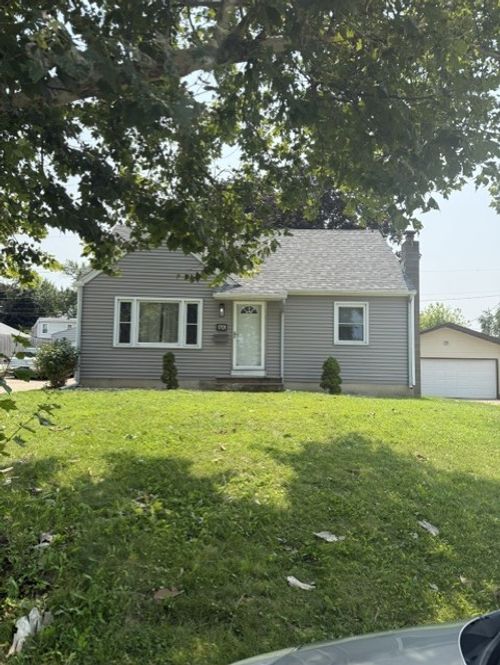1701 Hollywood Blvd Ne, Cedar Rapids, IA, 52402-2914 | Card Image