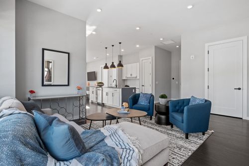 305-51 Elm St, Laconia, NH, 03246-2415 | Card Image