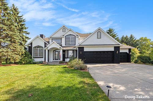 1338 Crystalaire Ct Se, Caledonia, MI, 49316-9753 | Card Image