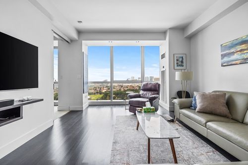 unit-26f-110 Stuart St, Boston, MA, 02116-5679 | Card Image