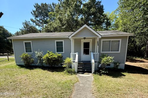104 James St, Aberdeen, NC, 28315-3814 | Card Image