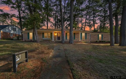 914 Forest Trl, Jacksonville, TX, 75766-3510 | Card Image