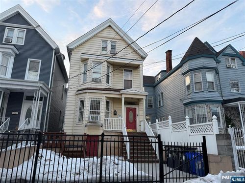 320 Summer Ave, Newark, NJ, 07104-2811 | Card Image