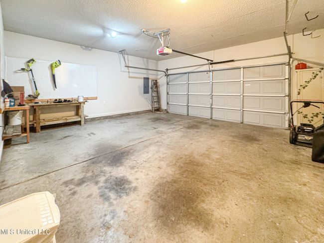 Stone Cross Garage 2 | Image 56