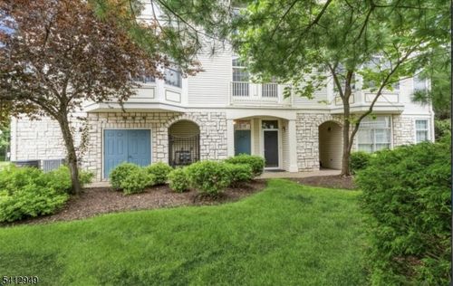 317 Kensington Ln, Livingston, NJ, 07039-8254 | Card Image