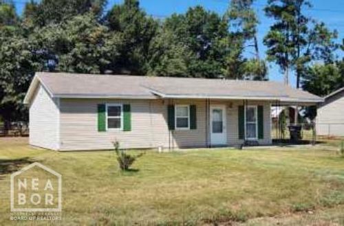 825 Christy Ave, Trumann, AR, 72472-1325 | Card Image