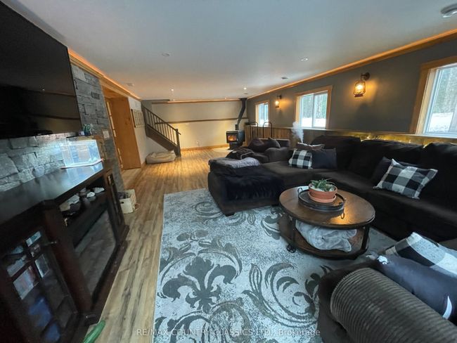 11780 Highway 28, House other with 5 bedrooms, 2 bathrooms and 10 parking in Apsley ON | Image 16