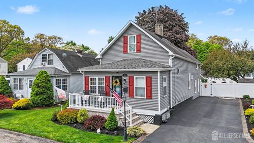 32 Lloyd Street, Edison, NJ, 08817 | Card Image