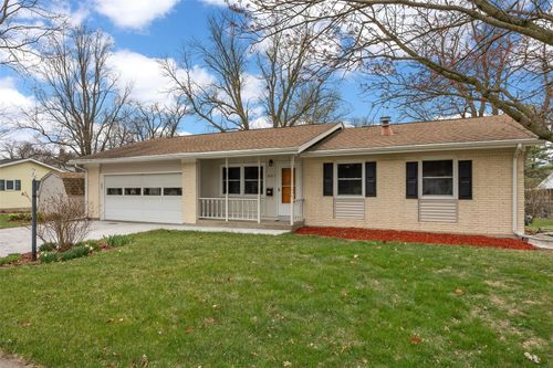 807 N College Ave, Mount Pleasant, IA, 52641-1224 | Card Image