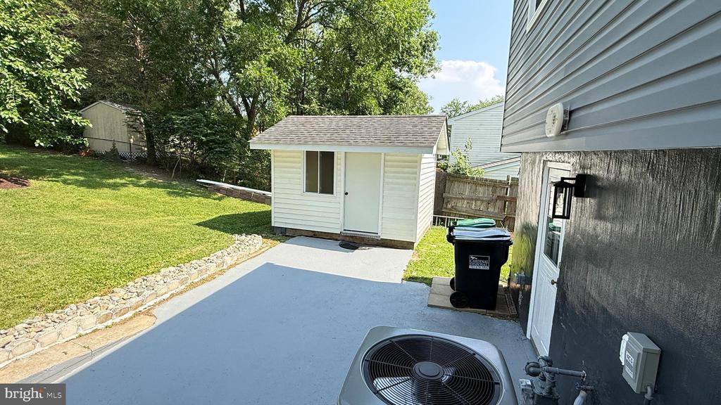 Residential in WOODBRIDGE 4