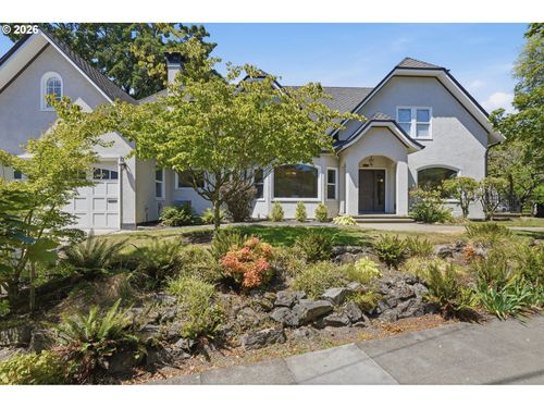 1133 Ne 37th Ave, Portland, OR, 97232-1975 | Card Image