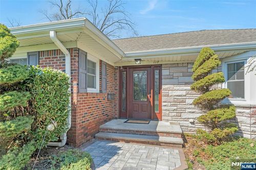 117 Wanamaker Ave, Oradell, NJ, 07649-1931 | Card Image