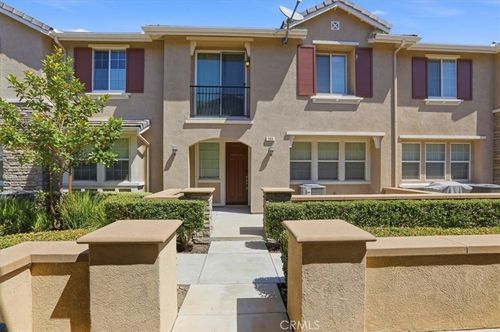 16001 Chase Rd, Fontana, CA, 92336-5082 | Card Image