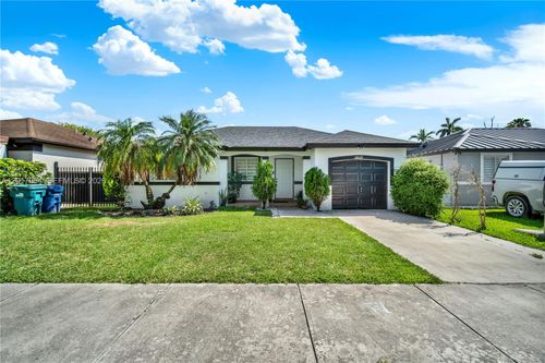 28424 135th Ave, Homestead, FL, 33033-1930 | Card Image