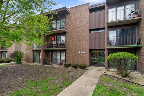 b3-12821 S Kenneth Ave, Alsip, IL, 60803-2950 | Card Image