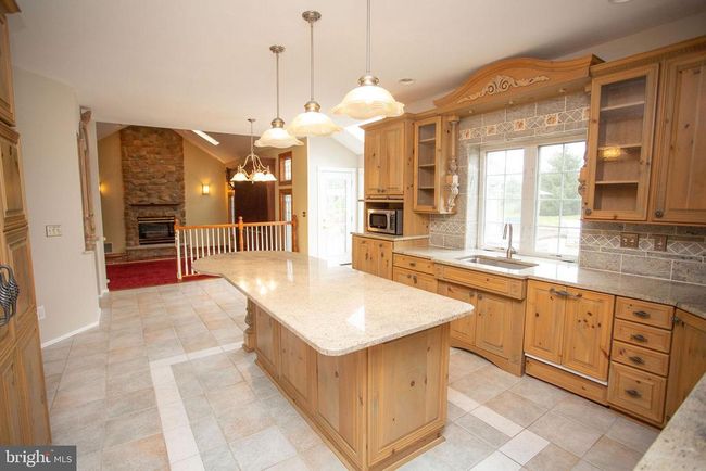 5 Hidden Hollow Dr, House other with 4 bedrooms, 6 bathrooms and null parking in Hamilton NJ | Image 6