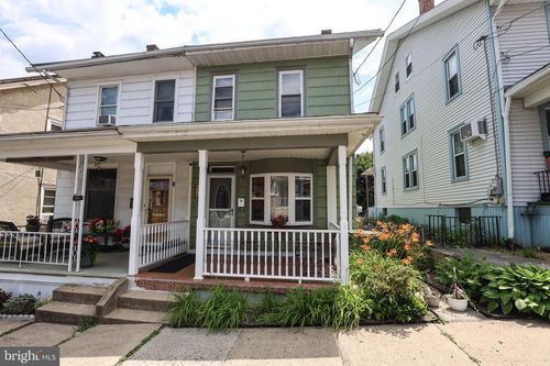 7 Cherry St, PINE GROVE, PA, 17963-1103 | Card Image