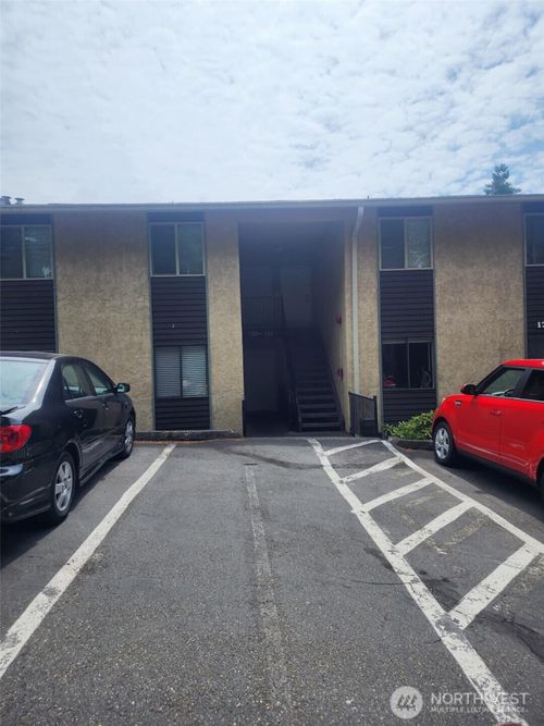 141b-14510 124th Ave Ne, Kirkland, WA, 98034-1271 | Card Image