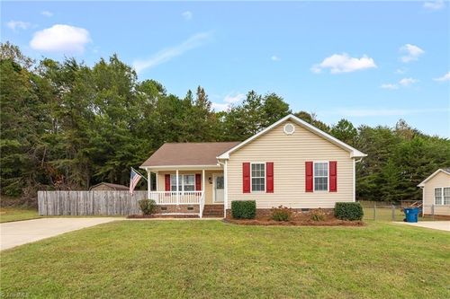 1349 Durham Meadows Dr, Burlington, NC, 27217-8802 | Card Image