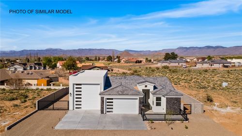 7651 E Oxbow Dr, Kingman, AZ, 86401-9771 | Card Image