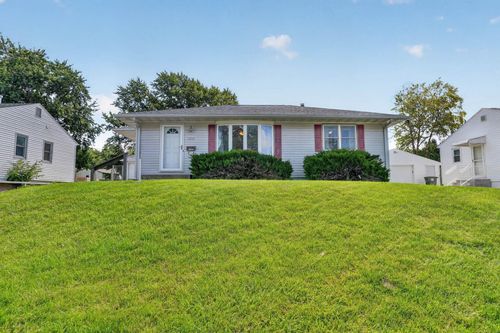 1255 Scott Avenue, Waterloo, IA, 50701 | Card Image