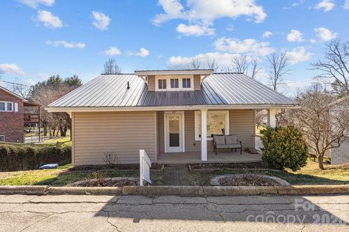 107 Axley Street, Canton, NC, 28716 | Card Image