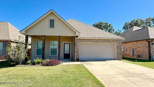 205 Caillou Grove Rd, Youngsville, LA, 70592-6484 | Card Image