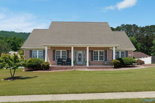 120 Ada Dr Se, Owens Cross Roads, AL, 35763-9706 | Card Image