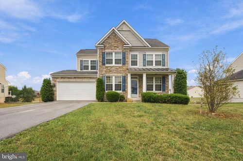 313 Mcwharton Way, BUNKER HILL, WV, 25413-3762 | Card Image
