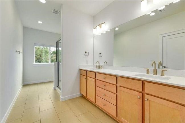 UNIT-45 - 6800 Menchaca Rd, Condo with 3 bedrooms, 3 bathrooms and 2 parking in Austin TX | Image 15