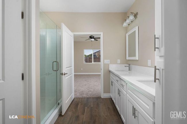 711 Sammy Way, Home with 4 bedrooms, 1 bathrooms and null parking in Shafter CA | Image 23