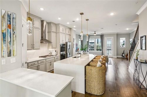 522 Hargrove Ln, Decatur, GA, 30030-2387 | Card Image