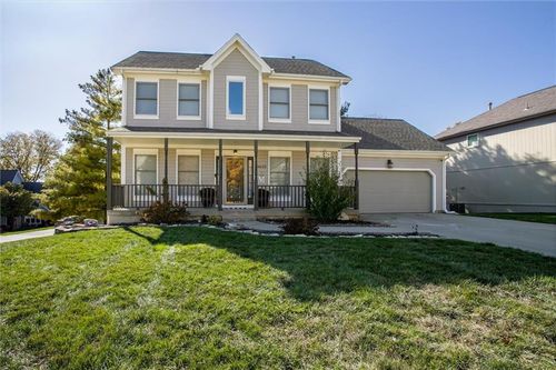 14620 Shamrock Way, Smithville, MO, 64089-8260 | Card Image