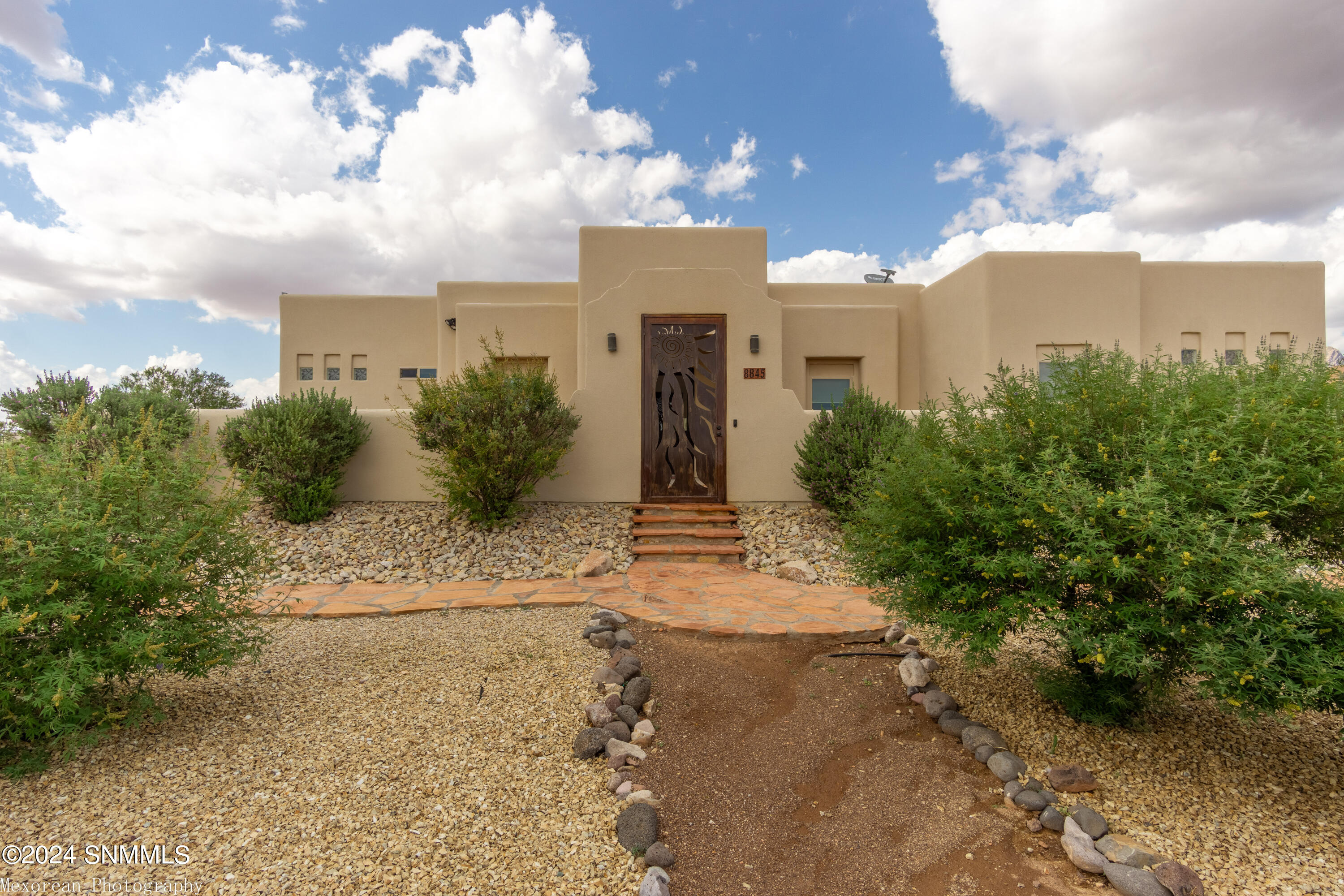 Regal Mist Ct, Las Cruces, NM 88011