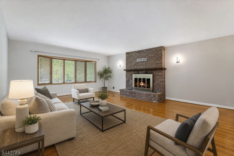 Residential in Mountainside Boro 5
