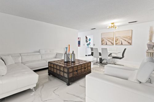 apt-8m-335 W Laurel Dr, Margate, FL, 33063-5307 | Card Image