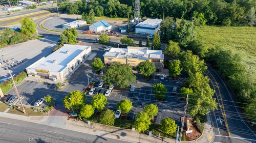 2400 S Bonnyview Road, Redding, CA, 96001 | Card Image