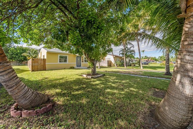 2714 Fillmore St, House other with 2 bedrooms, 1 bathrooms and null parking in Hollywood FL | Image 12